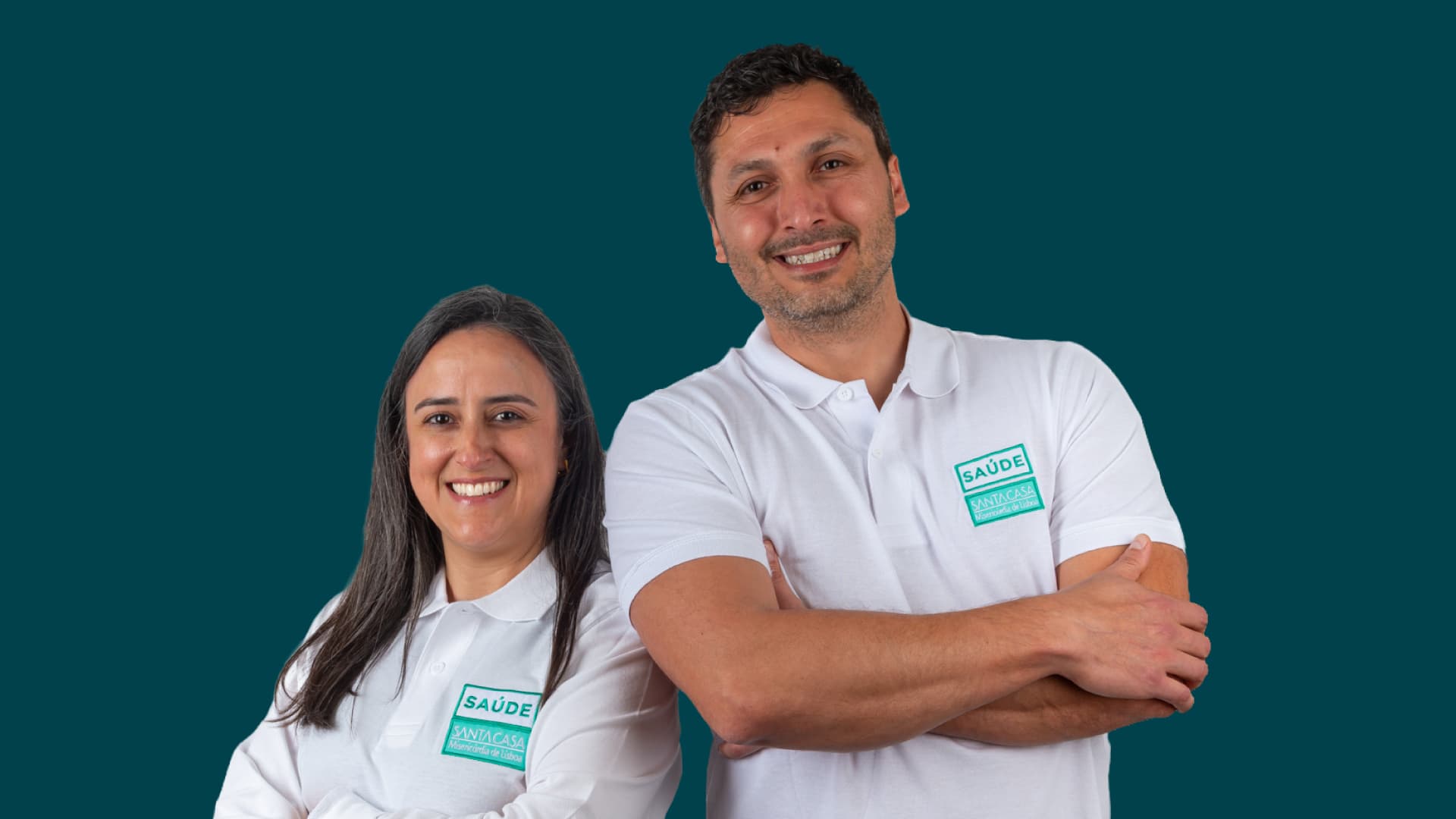 enfermeira e enfermeiro sorridentes
